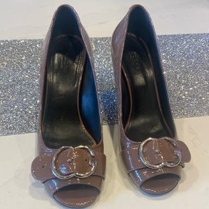 Authentic Gucci Patent Leather Interlocking G Pump 40/ 10 US.  Brown